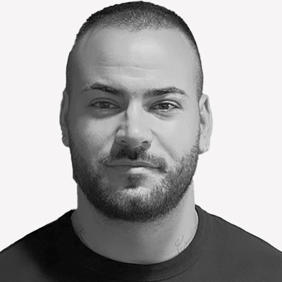 Primer plano de Carlos Romero